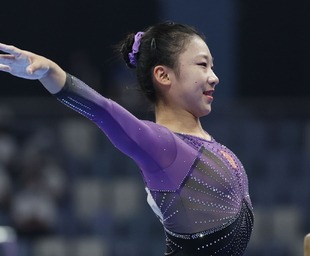 2025 赛季：费城人队主场市民银行球场因“红十月”氛围被选为全美最佳氛围球场